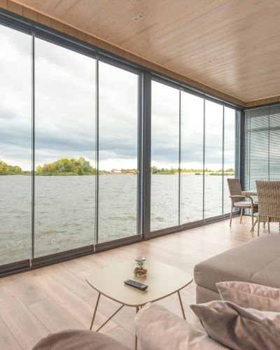 Fechamento de Área com Vidro 1 fechamento de area com vidro temperado na vidracaria em brusque